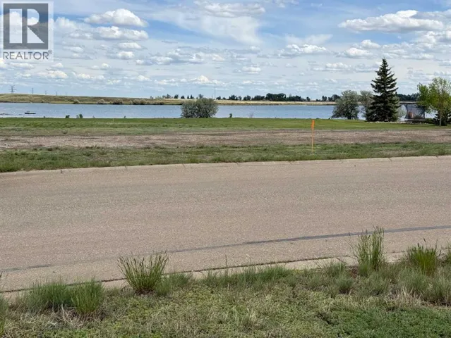 27 Kingfisher Estates, Lake Newell Resort, Alberta T1R1C5