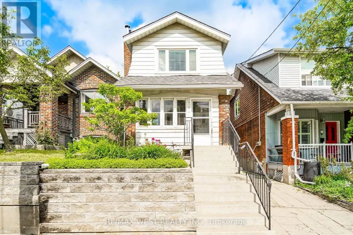 31 WOODMOUNT AVENUE, Toronto (Danforth), Ontario M4C3X6