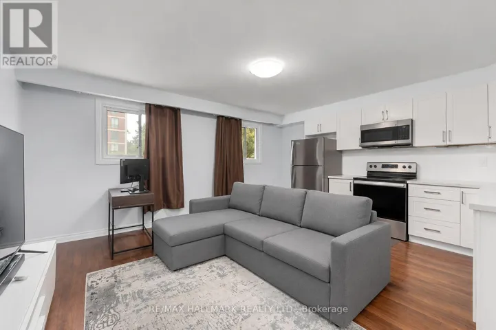 3 - 82 HALSEY AVENUE, Toronto (O'Connor-Parkview), Ontario M4B1A9