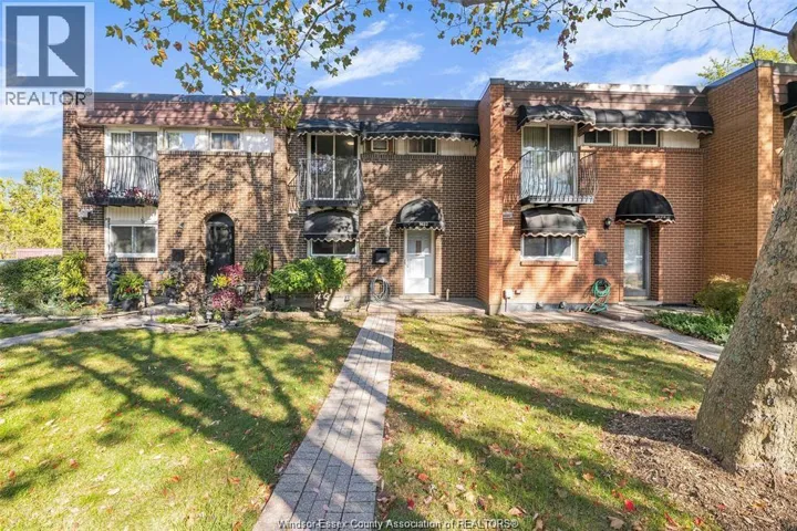 1622 EASTGATE ESTATE Unit# 68, Windsor, Ontario N8T2S9