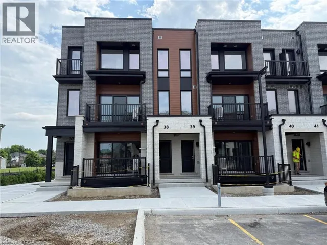 525 ERINBROOK Drive Unit# B038, Kitchener, Ontario N2E0L4