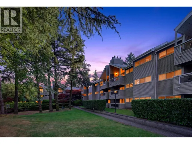 305 932 ROBINSON STREET, Coquitlam, British Columbia V3J7R8