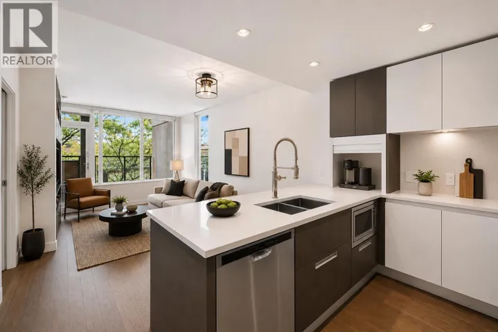 217 288 W 1ST AVENUE, Vancouver, British Columbia V5Y0E9
