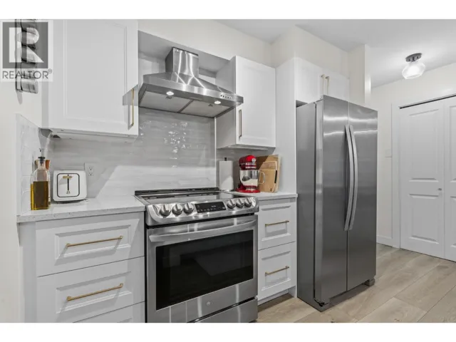 311 2468 ATKINS AVENUE, Port Coquitlam, British Columbia V3C1Y9