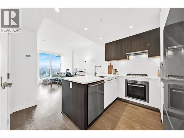 2005 567 CLARKE ROAD, Coquitlam, British Columbia V3J0K7