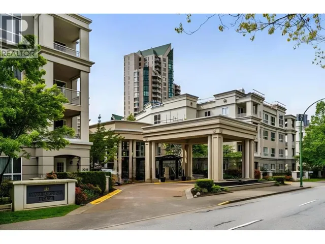 130 3098 GUILDFORD WAY, Coquitlam, British Columbia V3B7W8