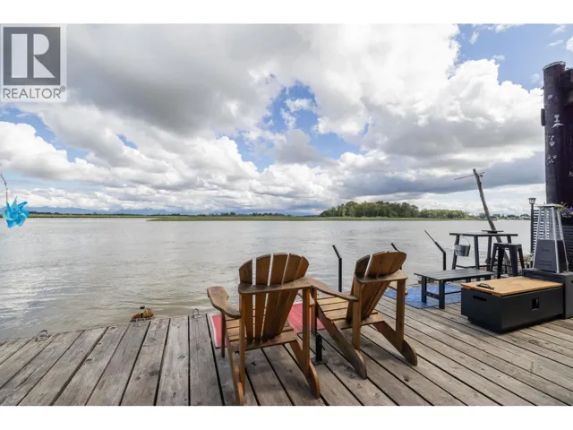 11 3871 W RIVER ROAD, Delta, British Columbia V4K3N2