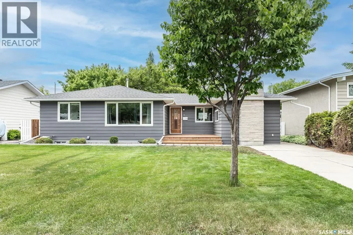 4 Rutter CRESCENT, Saskatoon, Saskatchewan S7H3B7