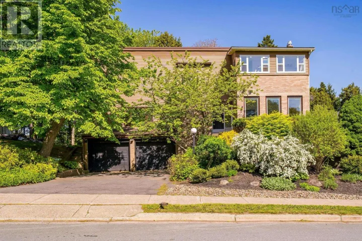 75 Bayview Road, Halifax, Nova Scotia B3M1N8
