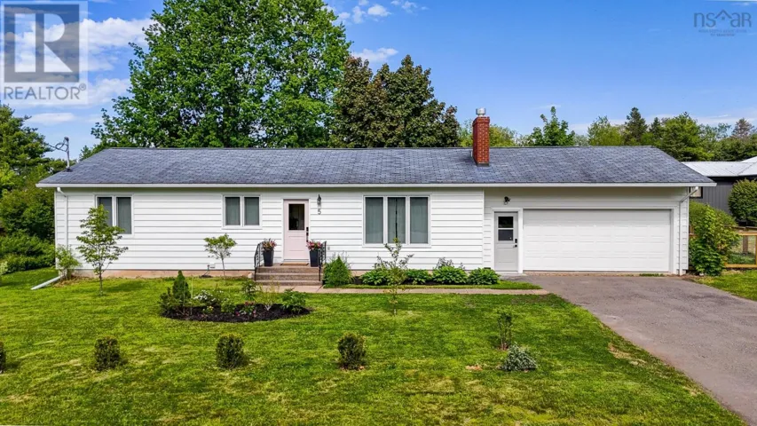 5 Grandview Drive, Wolfville, Nova Scotia B4P1W5