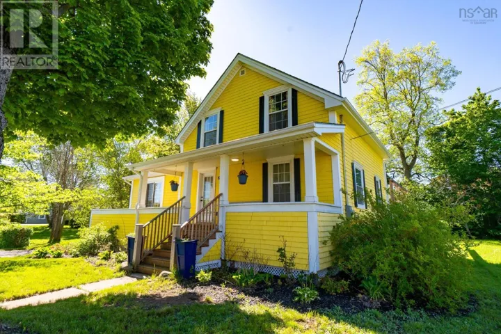 215 Main Street, Berwick, Nova Scotia B0P1E0