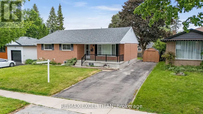 66 MARION CRESCENT, Barrie (Wellington), Ontario L4M2L3