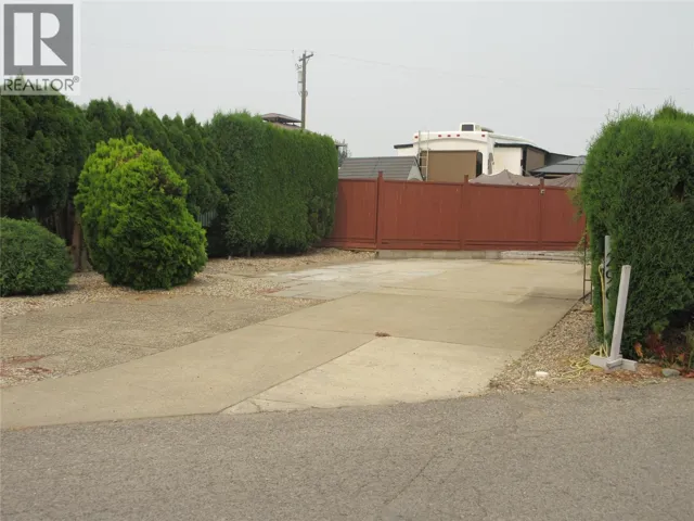 415 Commonwealth Road Unit# 296, Kelowna, British Columbia V4V1P4