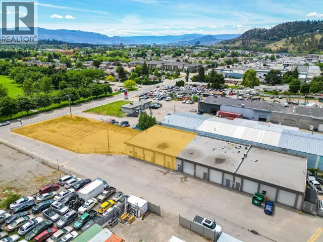 880 Leathead Road Unit# 1 & 2, Kelowna, British Columbia V1X2J8