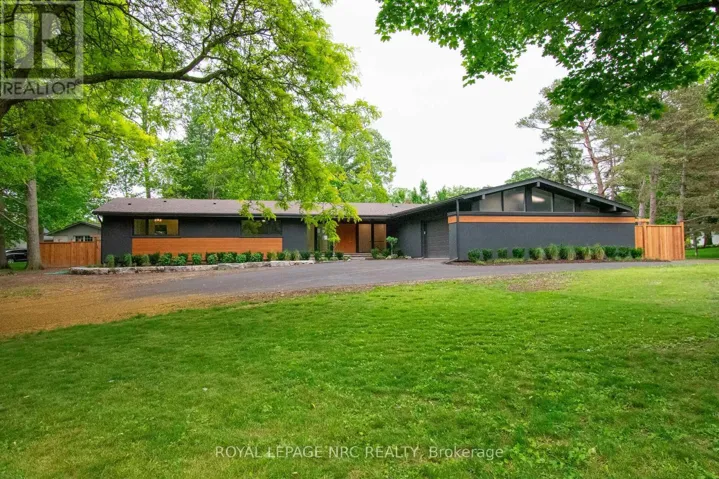7 WOODINGTON CRESCENT, St. Catharines (Glendale/Glenridge), Ontario L2T3T6