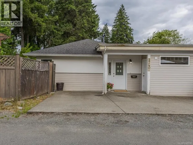 A 1740 Willemar Ave, Courtenay, British Columbia V9N3M6