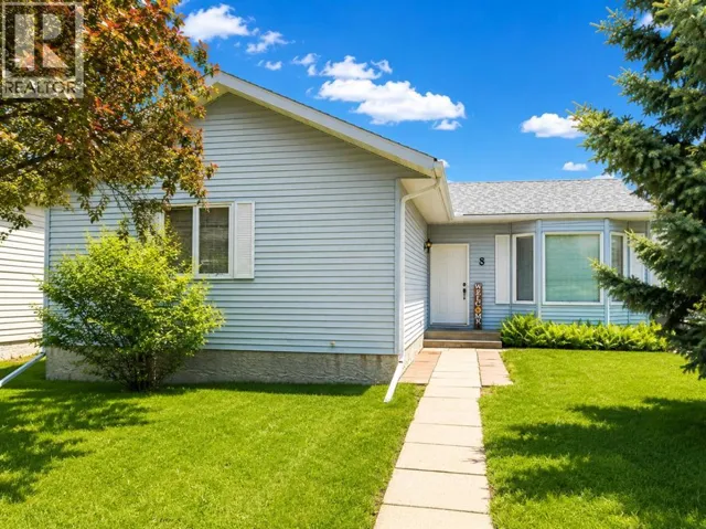 8 Harolds Hollow, Whitecourt, Alberta T7S1C3