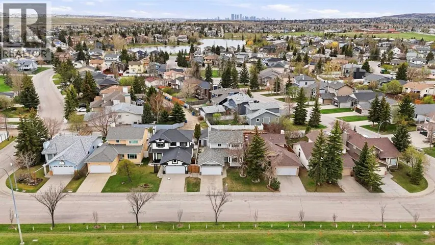 212 Harvest Wood Way NE, Calgary, Alberta T3K3X7