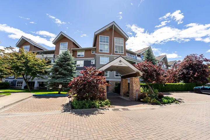 106 6480 194 STREET, Surrey, British Columbia V4N6J9