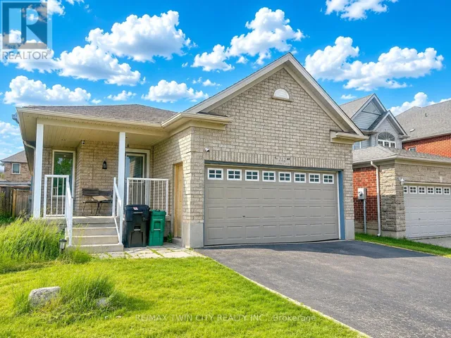 212 COLTON CIRCLE, Kitchener, Ontario N2A4K2