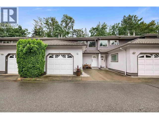 9 2401 MAMQUAM ROAD, Squamish, British Columbia V8B0H6