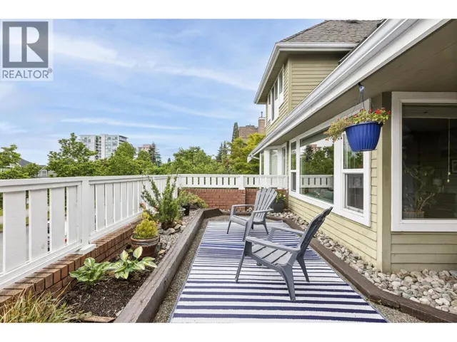 7 240 E KEITH ROAD, North Vancouver, British Columbia V7L1V5