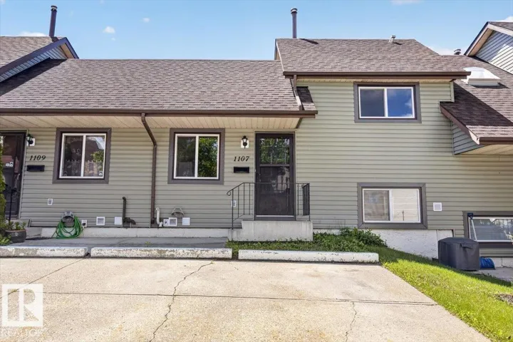 1107 62 ST NW, Edmonton, Alberta T6L2H7