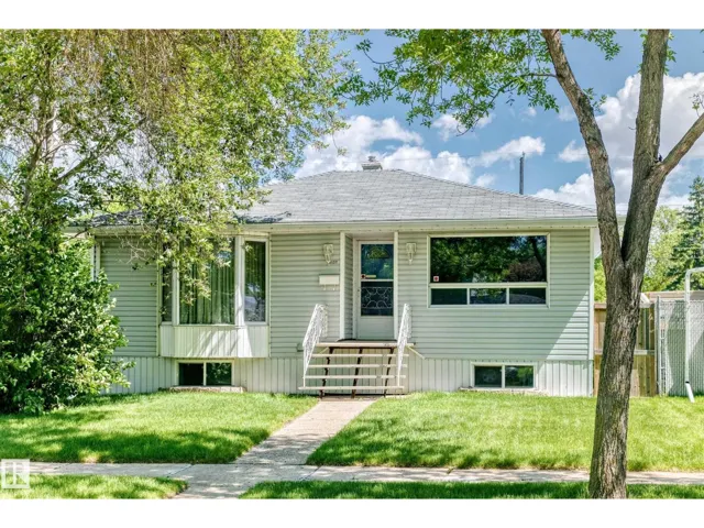12137 44 ST NW NW, Edmonton, Alberta T5W2T2