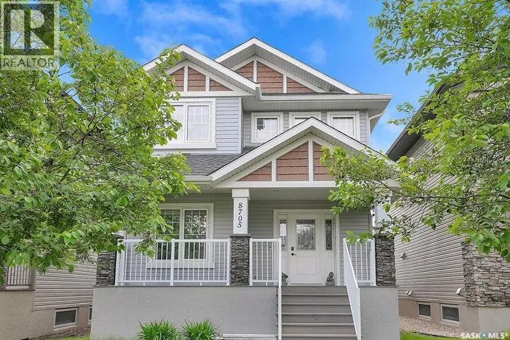 8705 Hincks LANE, Regina, Saskatchewan S4Y0B9