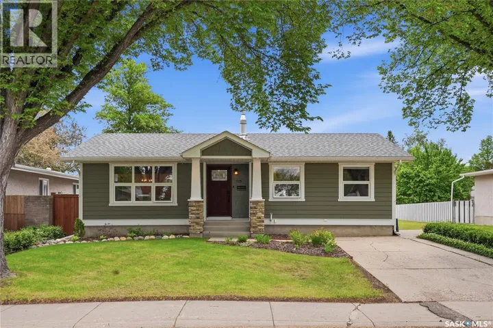 328 Carleton DRIVE, Saskatoon, Saskatchewan S7H4C1