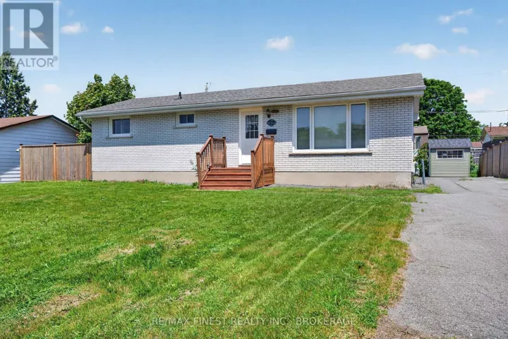 27 ASBURY ROAD, Loyalist (Amherstview), Ontario K7N1J8