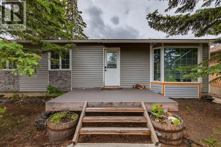 1288 Lake Sylvan Drive SE, Calgary, Alberta T2J3C8