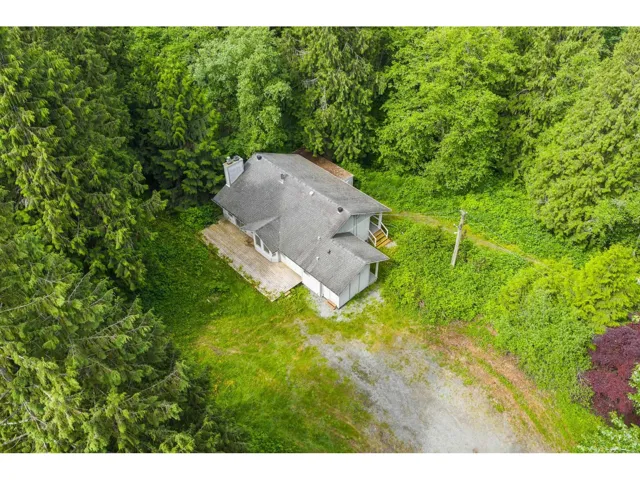 9232 FARRINGTON STREET, Mission, British Columbia V4S1J6