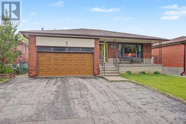 17 CHALET ROAD, Toronto (Pleasant View), Ontario M2J3V3