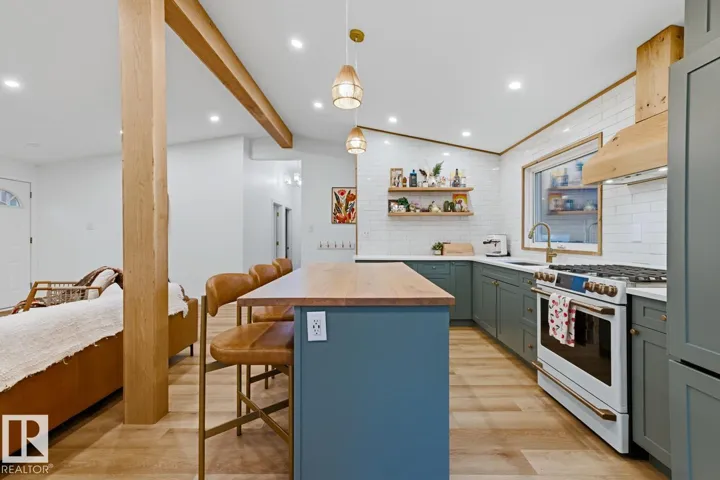 33 HAZEL ST, Sherwood Park, Alberta T8H1H7