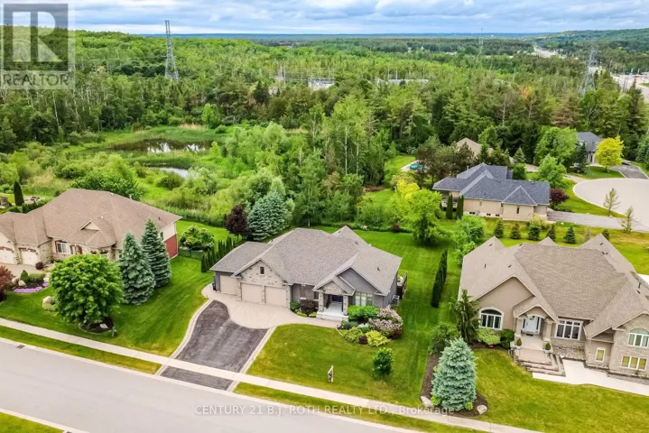 37 WENDAT TRAIL, Springwater (Midhurst), Ontario L4M6T6
