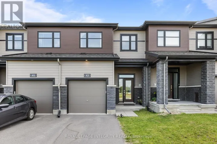 43 FINGLAS COURT, Ottawa, Ontario K2J6Y6