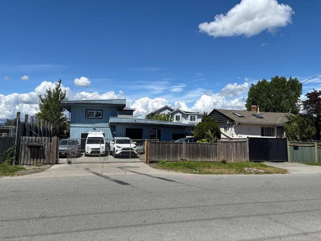 12711 112A AVENUE, Surrey, British Columbia V3V3L4