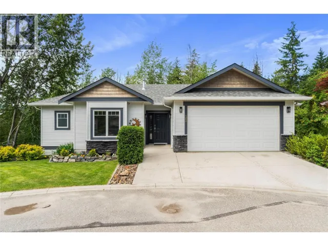 801 20th Street NE Unit# 32, Salmon Arm, British Columbia V1E2R7