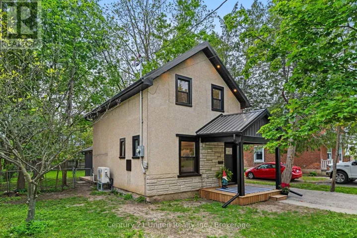 633 ROGERS STREET, Peterborough (Ashburnham Ward 4), Ontario K9H1X9