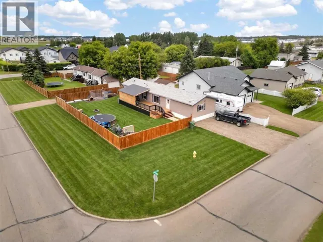 10226 103 Avenue, La Crete, Alberta T0H2H0