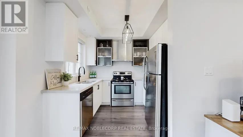 E08 - 26 BRUCE STREET, Vaughan (East Woodbridge), Ontario L4L1J4