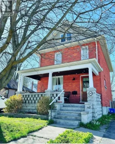 30 GROVE STREET E, Barrie (Wellington), Ontario L4M2N7