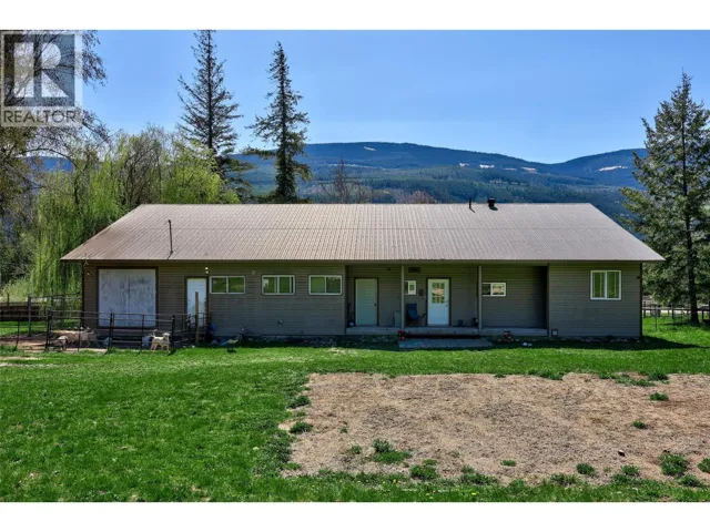 2405 Lloyd Road, Clearwater, British Columbia V0E1N1