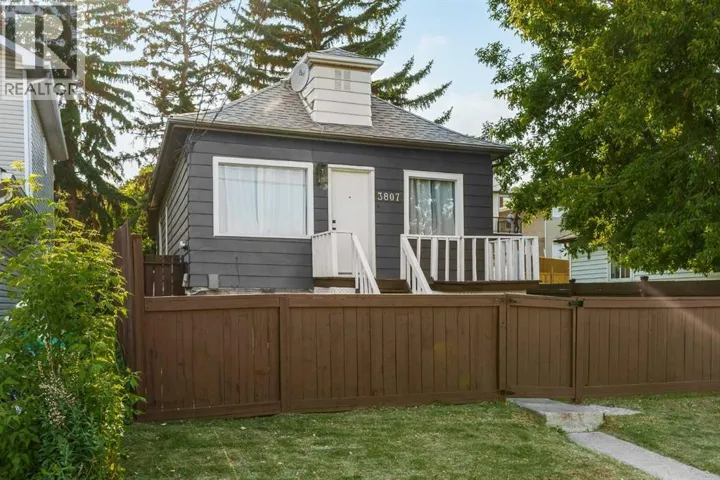 3807 1 Street NE, Calgary, Alberta T2E3E1