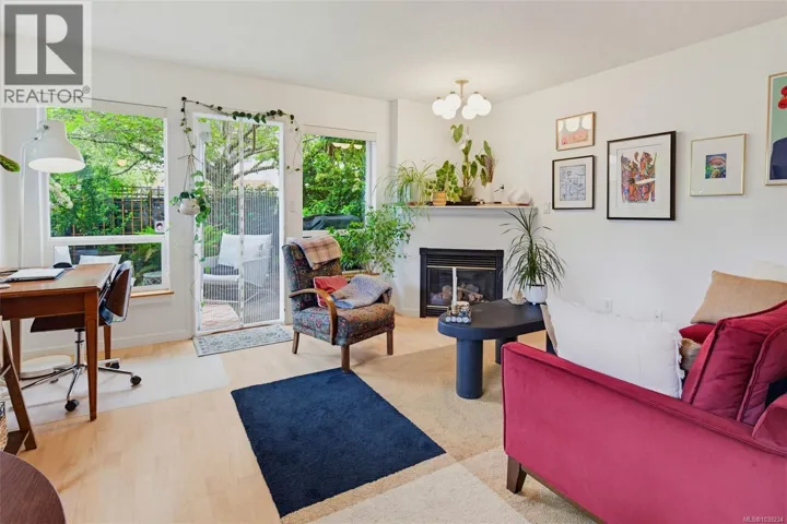 16 1019 North Park St, Victoria, British Columbia V8T5L4
