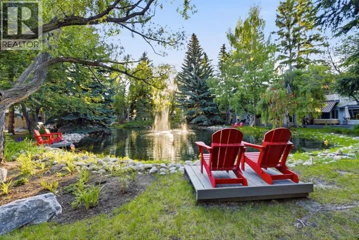 240, 4037 42 Street NW, Calgary, Alberta T3A2M9