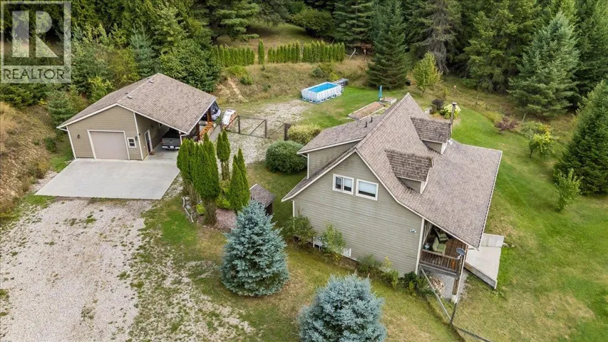 955 Cedar Brae Road, Castlegar, British Columbia V1N4R5
