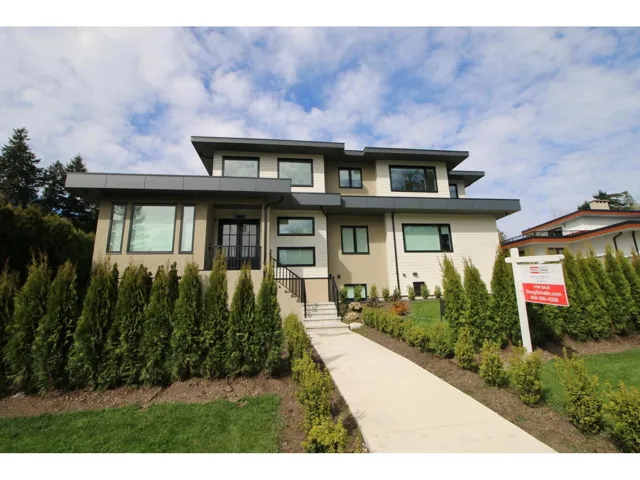 13525 16TH AVENUE, Surrey, British Columbia V4A9K9