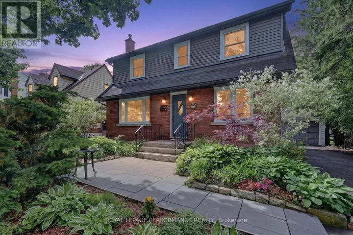 140 BEGONIA AVENUE, Ottawa, Ontario K1H6E4